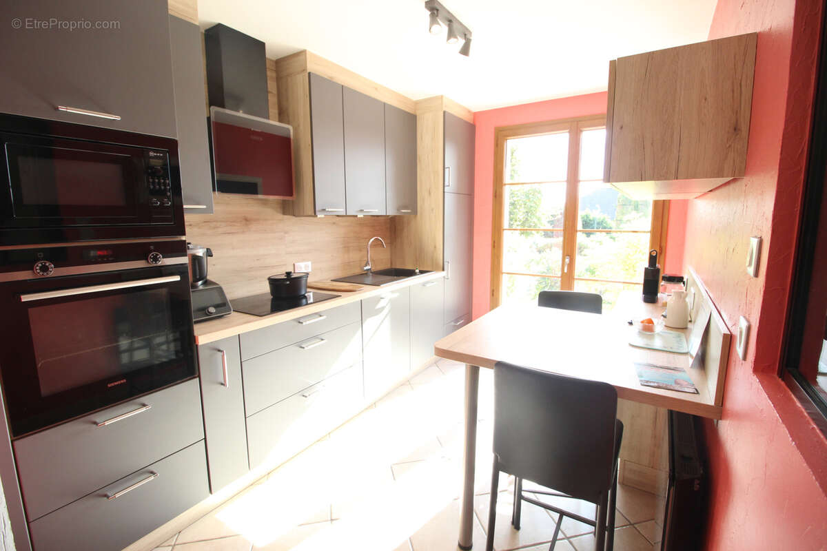 Maison à VARENNES-JARCY