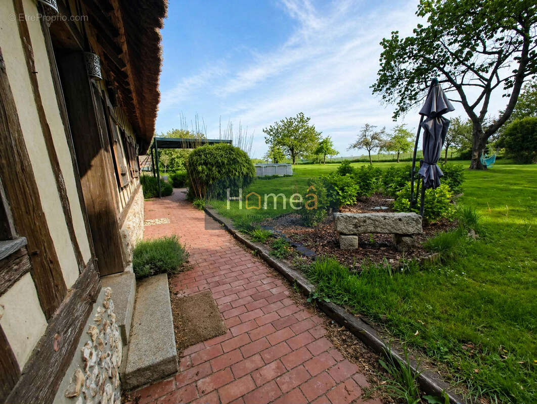 Maison de caractère de 170 m2 sur un hectare de terrain - photo 2