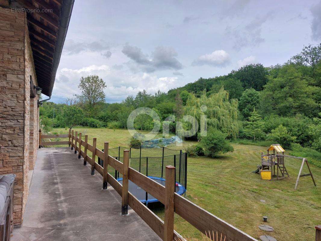 Magnifique maison familiale 230 m² – Terrain 10 500 m² – Favars - photo 3