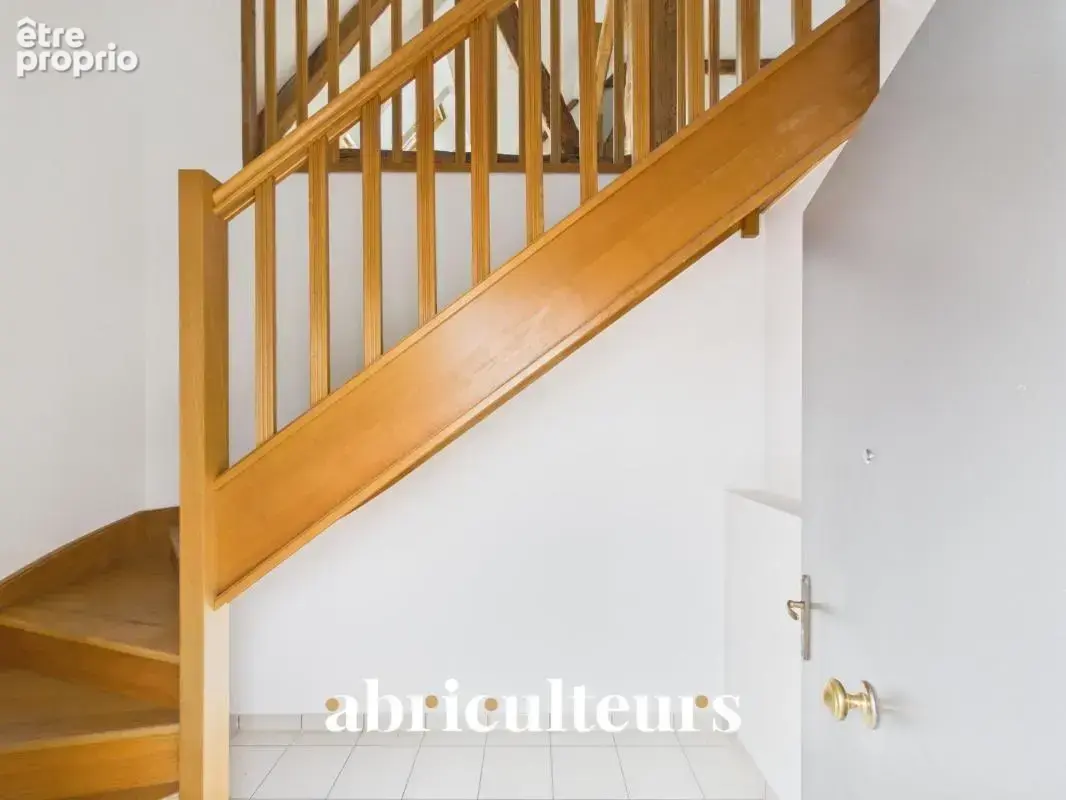 Appartement T2 de caractère au sein d’une ancienne Grange Dîmière en vente à Survilliers (95470) - photo 3