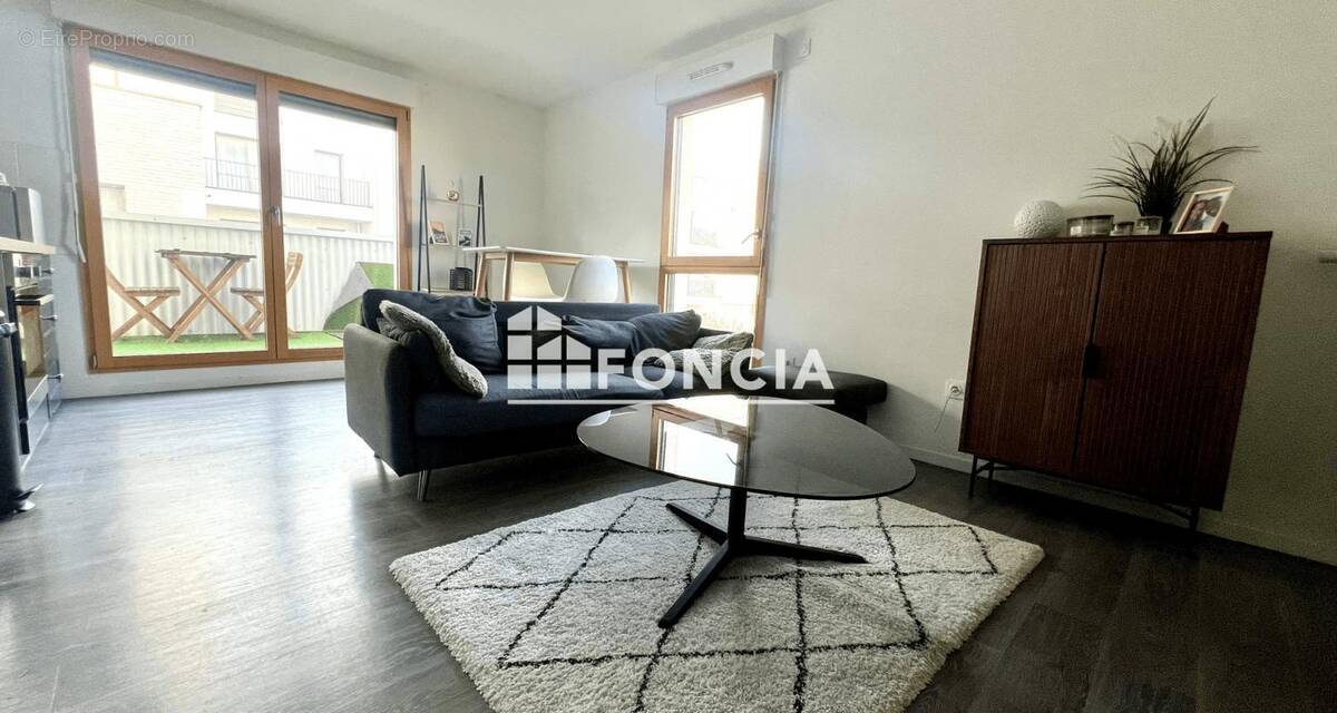 Appartement à BUSSY-SAINT-GEORGES