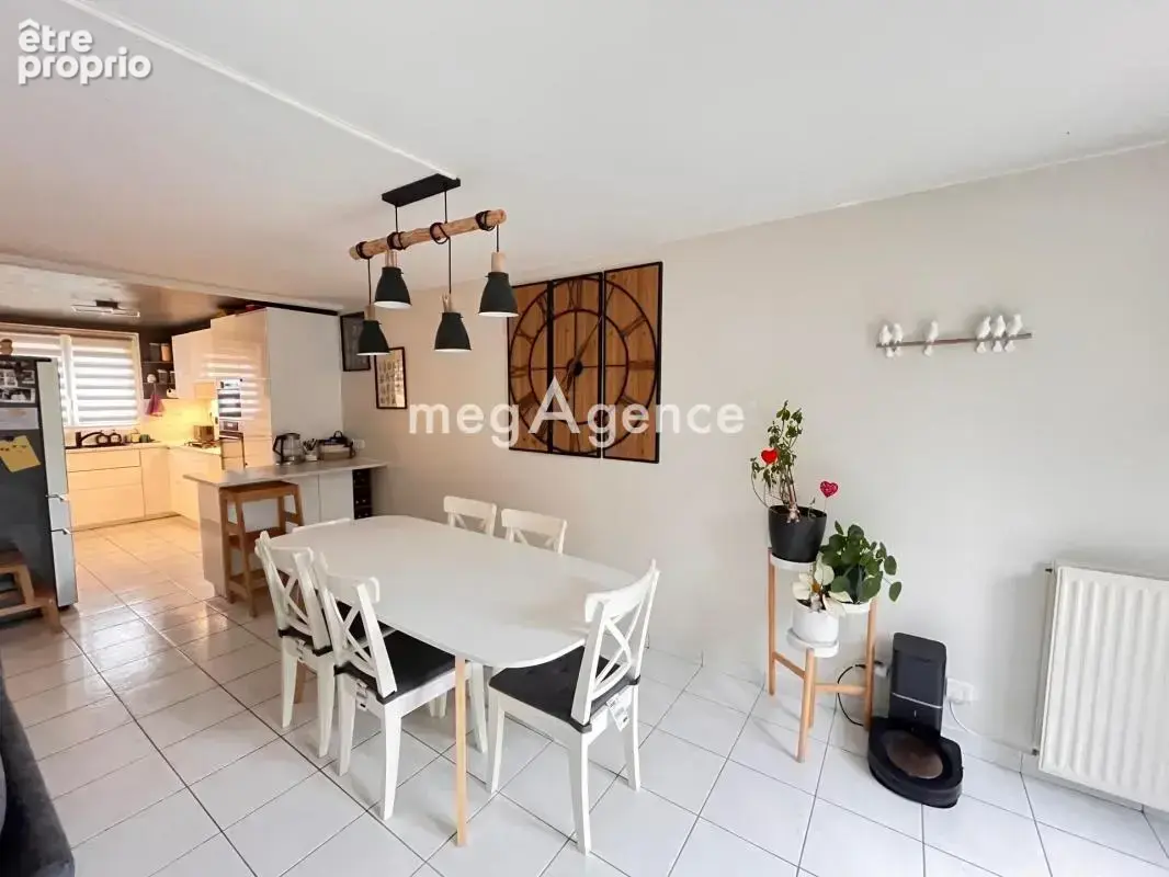 Plaisir – maison familiale rénovée – 4 chambres – dpe c - photo 3