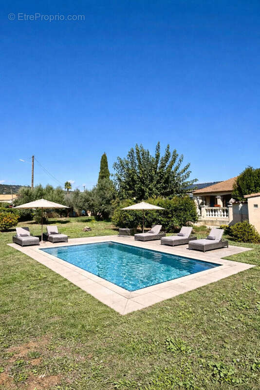Maison à LA LONDE-LES-MAURES
