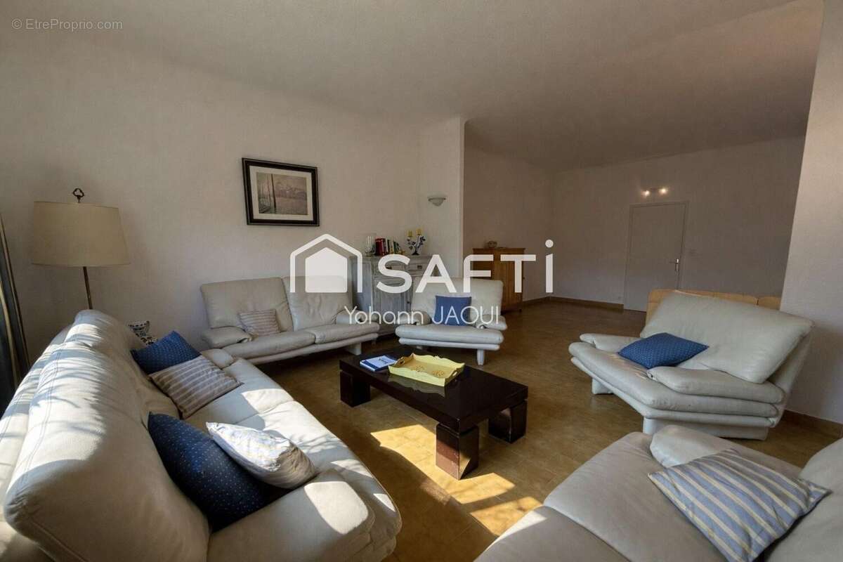 Photo 5 - Maison à ENTRECASTEAUX