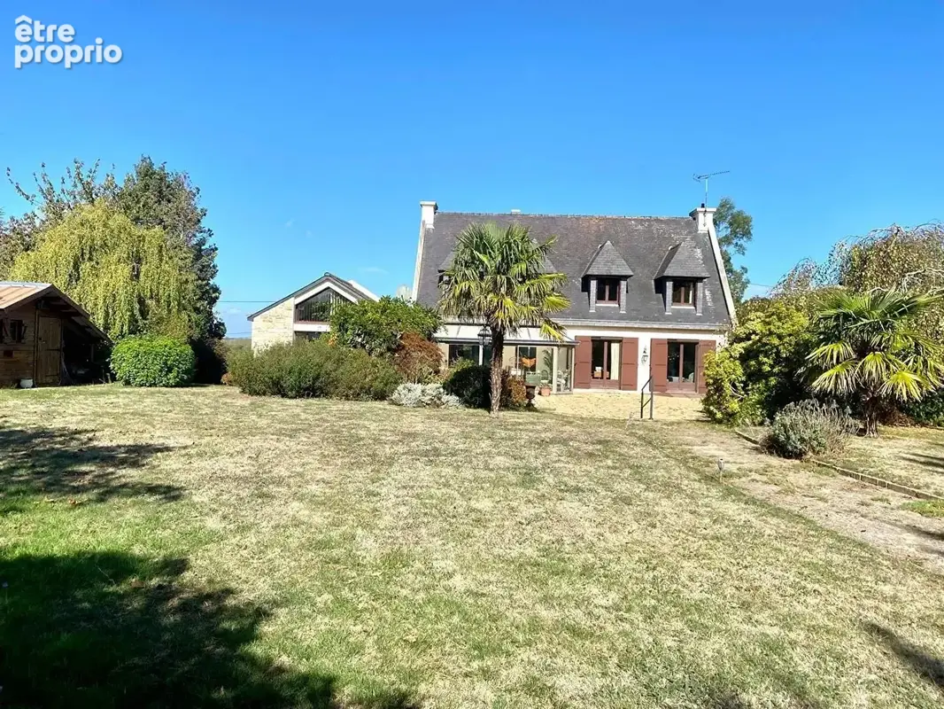 Trégueux Élégante propriété familiale de 269 m² au coeur d'un écrin de verdure - photo 16