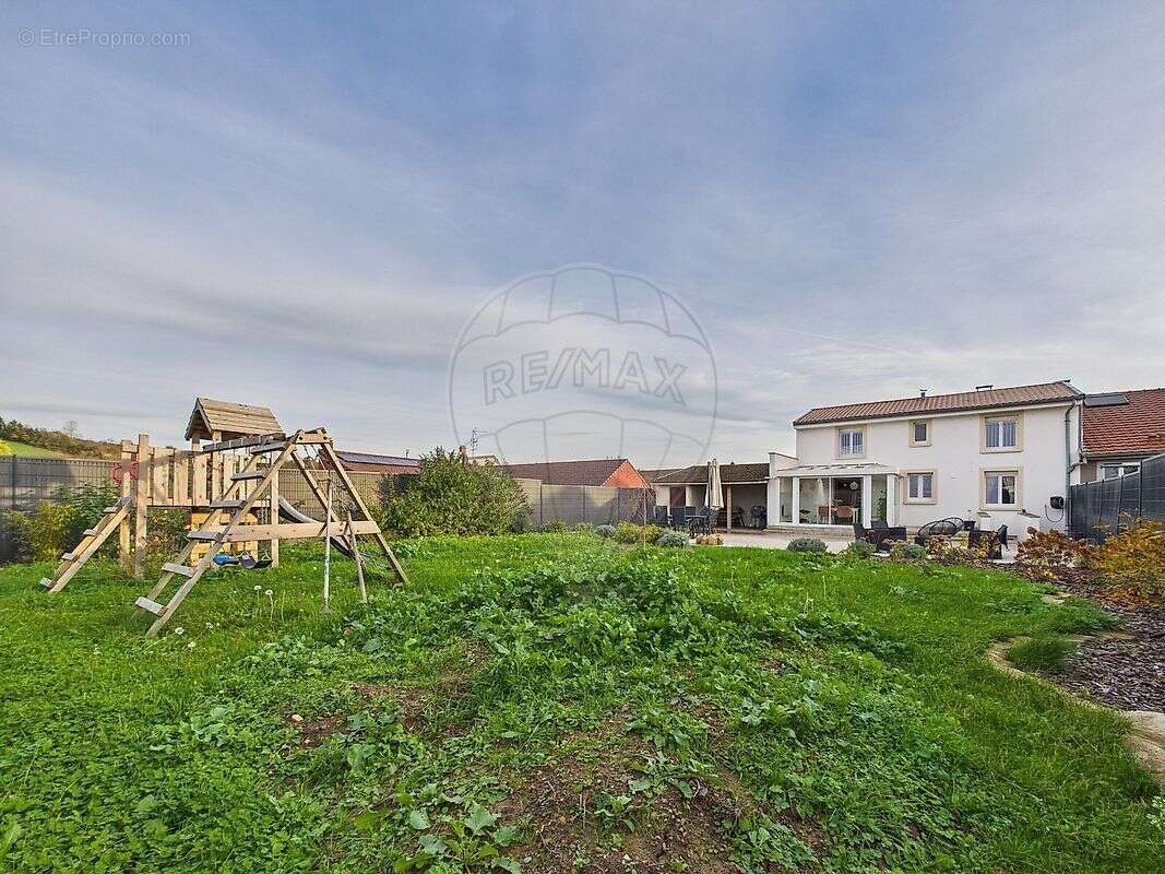 Maison à BEYREN-LES-SIERCK