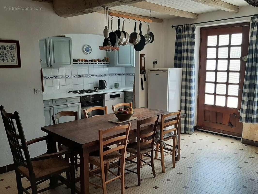 Grande maison de campagne, à proximité des commodités - photo 5