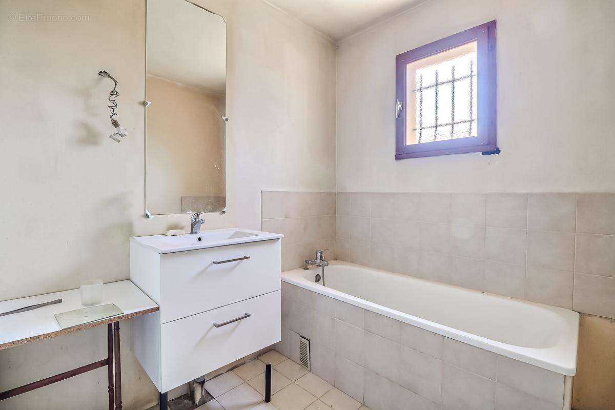 Maison 89 m² à Manduel  - photo 2