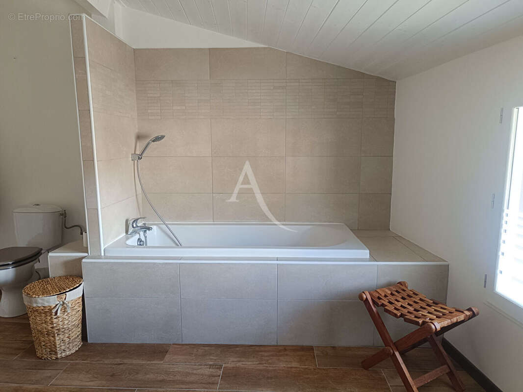 Maison à PONT-DU-CHATEAU