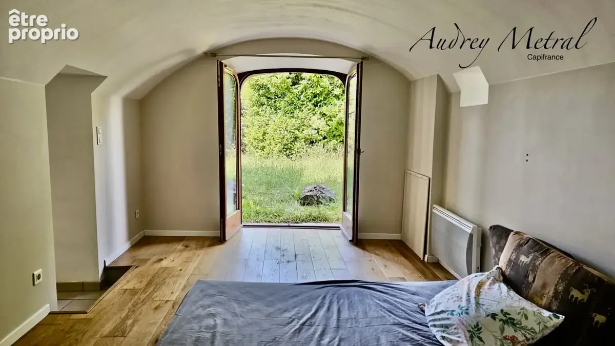 Maison en pierre avec piscine + terrain à vendre à SERRIERES EN CHAUTAGNE (73), 50 min de Genève et d'Annecy, 35 min d'Aix-les-B - photo 10