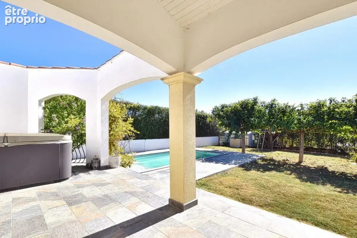 Villa de plain-pied avec piscine et appartement indépendant au calme - photo 14