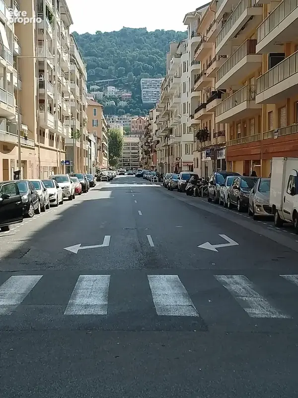 NICE-RIQUIER: A vendre place de parking pour tout type de voiture avec monte-charge - photo 4