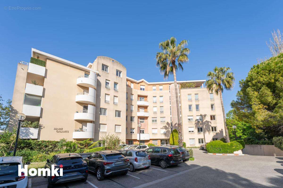 Appartement à MARSEILLE-8E