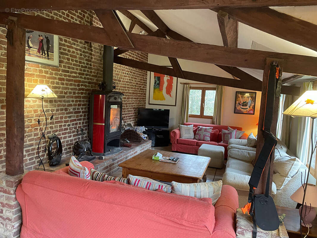 Maison à BEAURAINVILLE