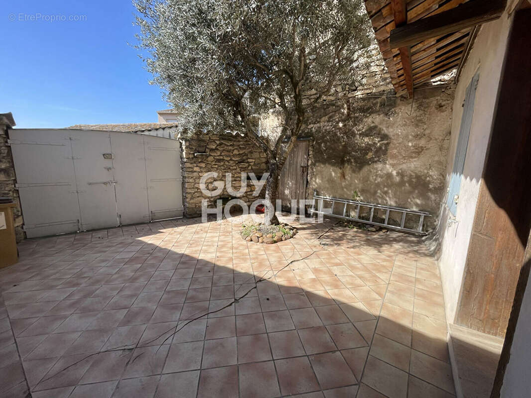 Maison à CAUMONT-SUR-DURANCE