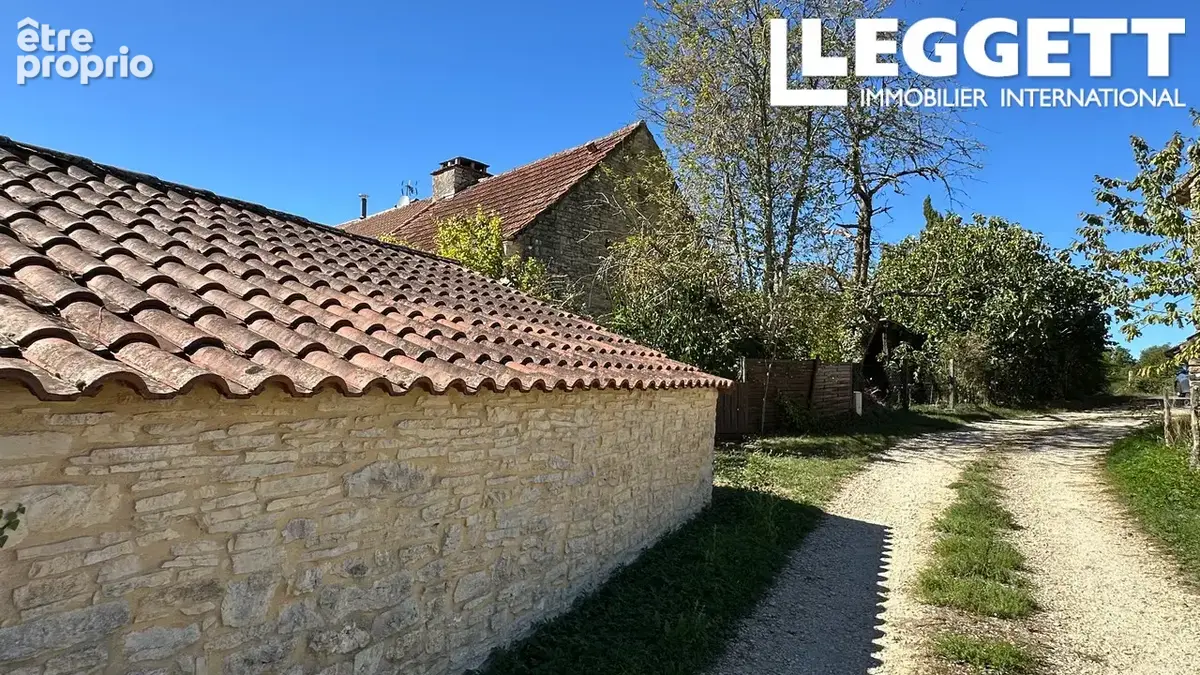 Authentique maison quercynoise en pierre, accompagnée de deux dépendances en pierre restaurées - photo 9