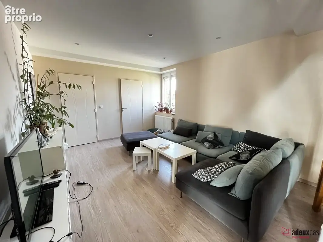 Maison 100 m² à Saint-Marcellin-En-Forez  - photo 9
