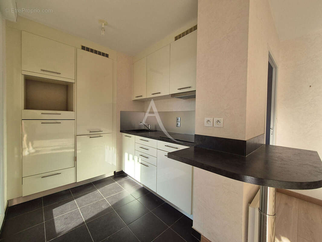 Appartement T3 Nantes, rue de Crucy avec terrasse et garage - photo 5