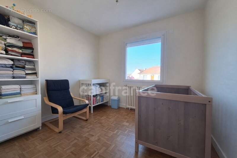 Maison à vendre 4 pièces LAVAL (53) - photo 3