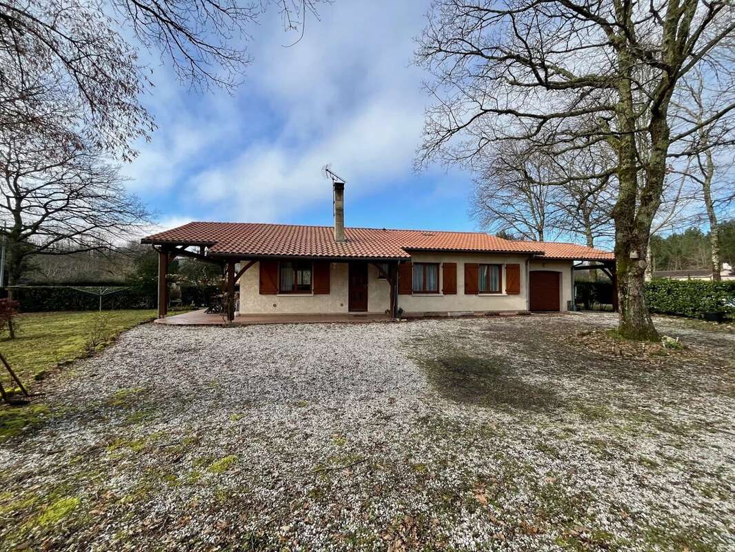 Maison à CASTRES-GIRONDE