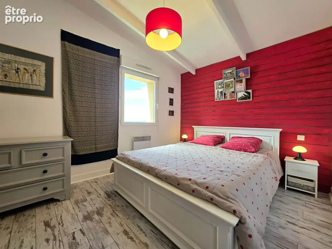 A 2 H 05 MN DE PARIS  en TGV Magnifique propriété en pierre de 184 m² à Chatuzange le Goubet - 864 000 - photo 12
