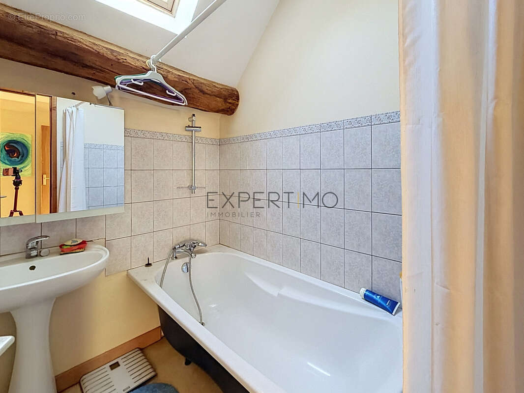 Burnand : Authentique maison en pierre avec 3 149 m2 de terrain - photo 20
