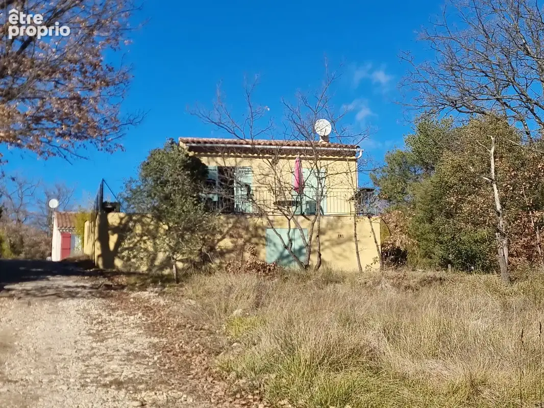 Villa de 60m2 sur plus de 1000m2 de terrain à QUINSON - photo 1