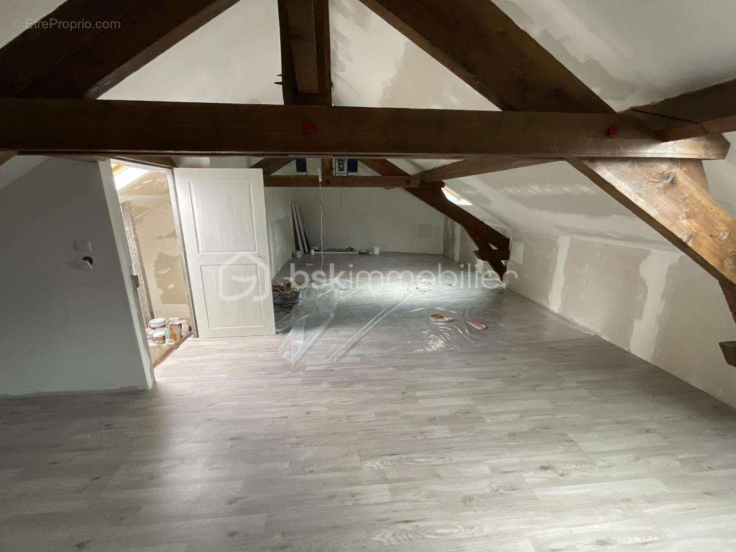  Ensemble immobilier polyvalent à Bouray-sur-Juine - photo 17