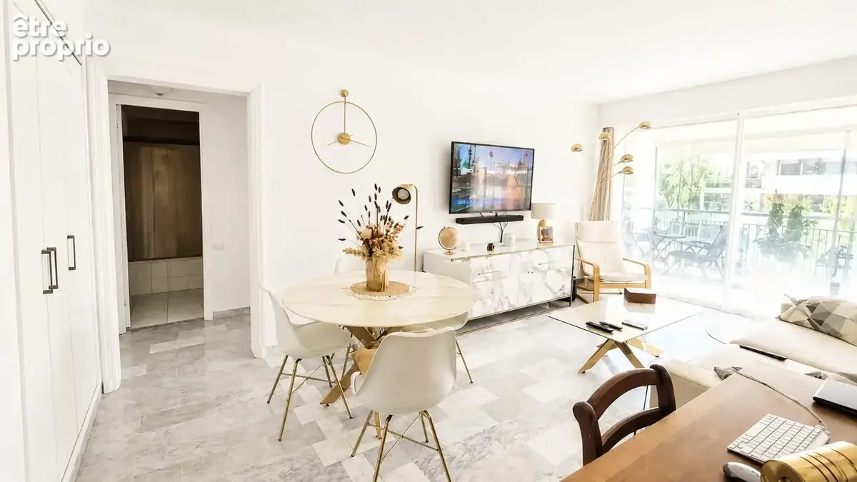 Appartement 2 pièces 51 m² à vendre à Cannes (06400) - photo 2