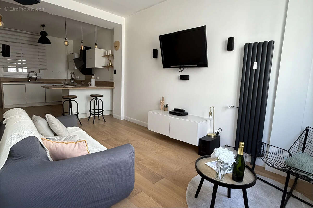 Appartement à MARSEILLE-7E