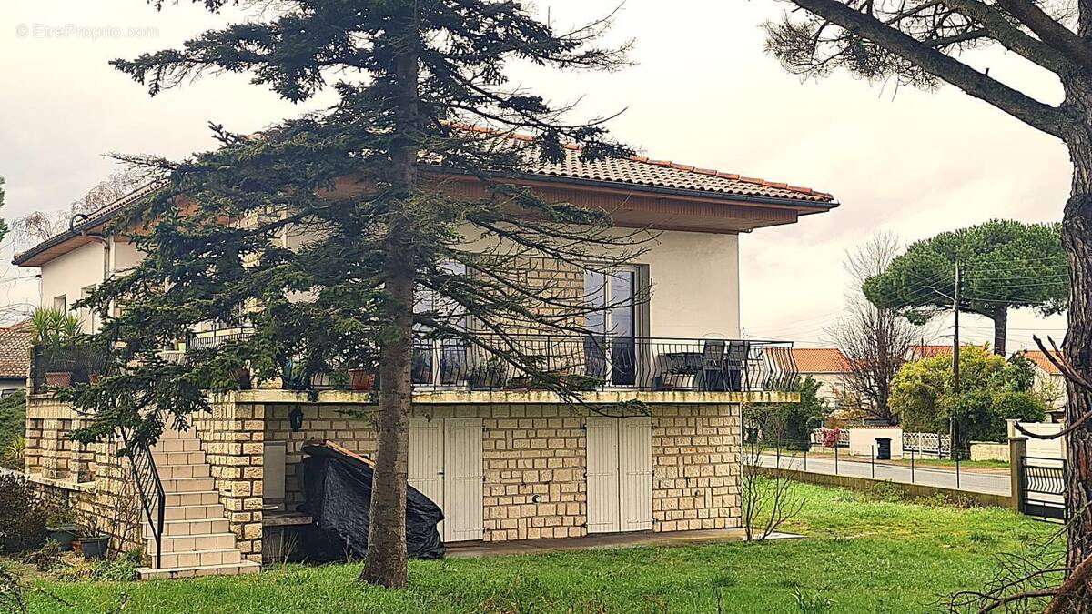 Maison à SAINT-GEORGES-DE-DIDONNE