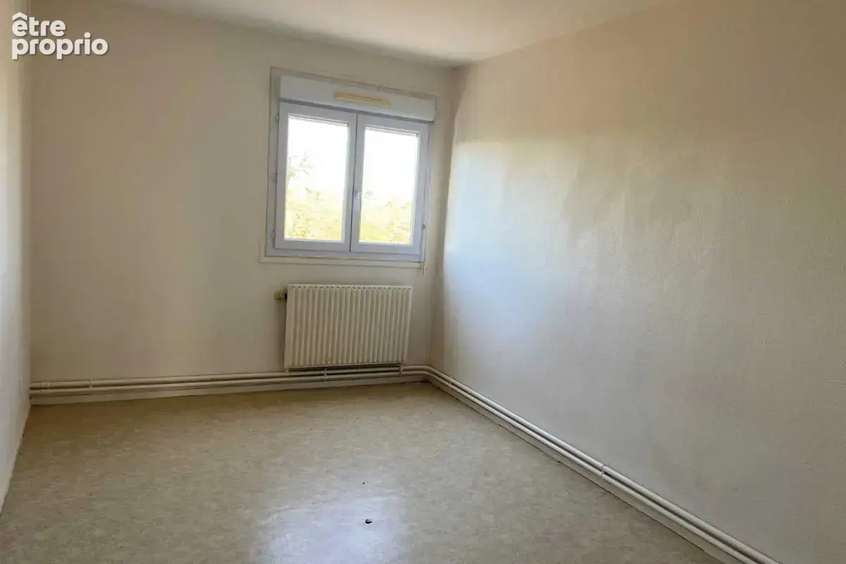 Appartement à LUZY