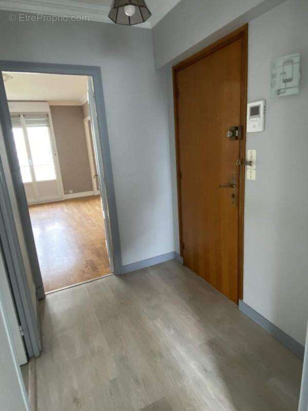 Appartement à FOUGERES