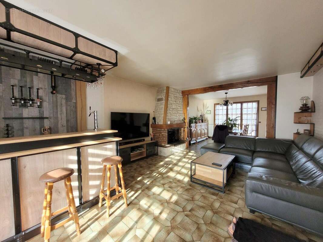 Maison à GOUSSAINVILLE