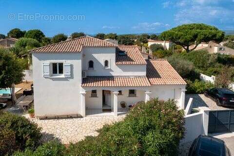 Maison à SIX-FOURS-LES-PLAGES