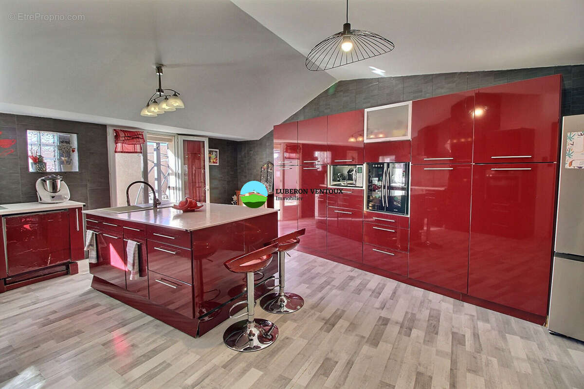 CAROMB, maison 3 chambres de plain-pied avec terrain et piscine - photo 6