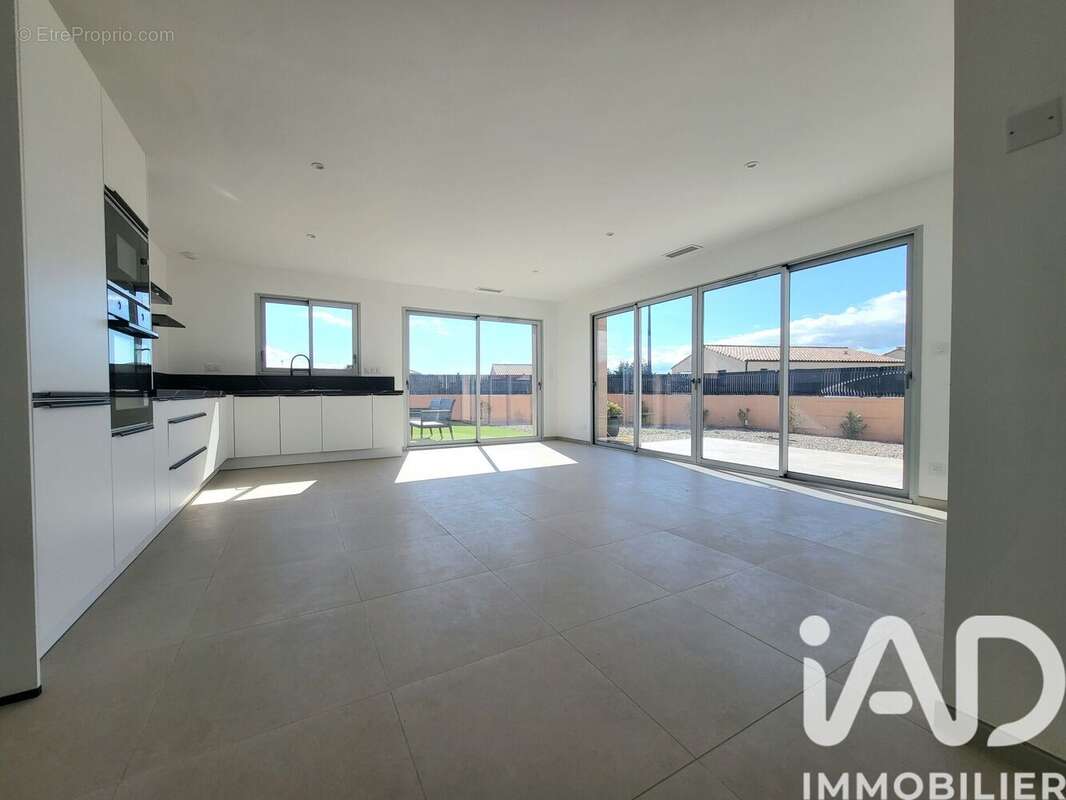 Maison 97 m² à Canet  - photo 6