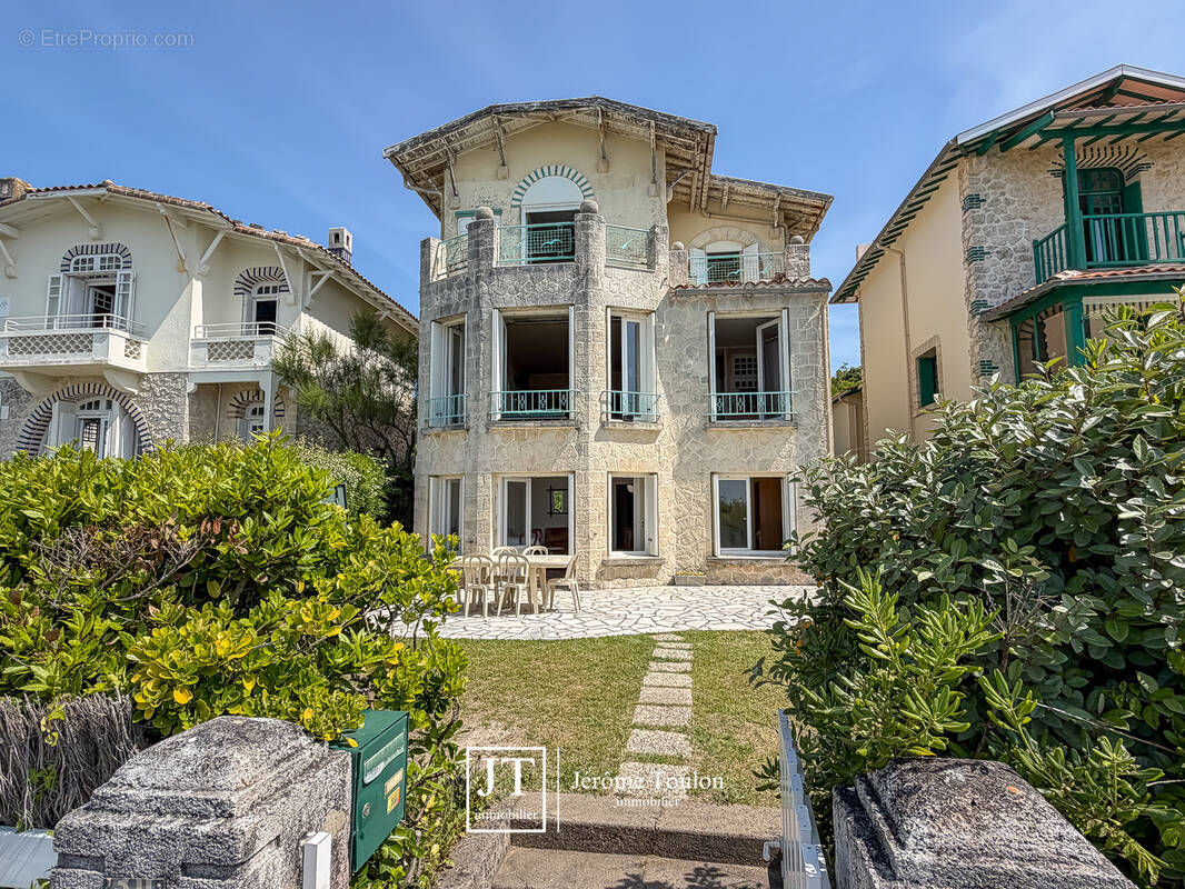 Maison à SAINT-PALAIS-SUR-MER