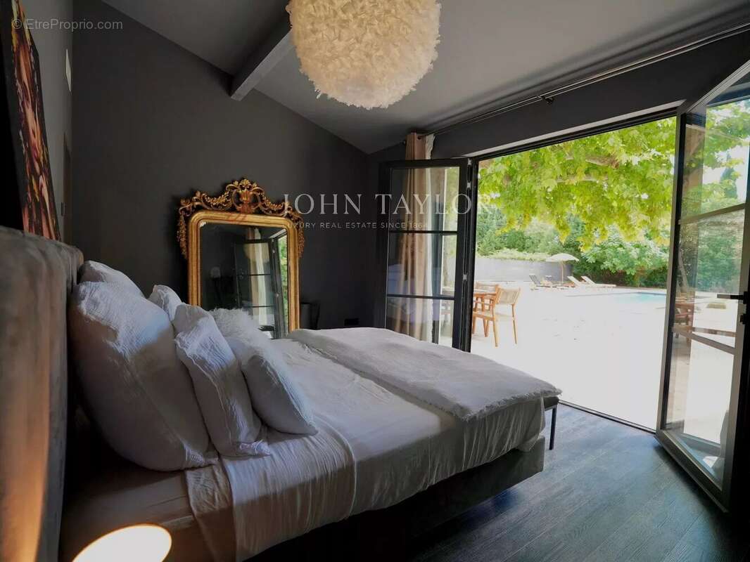 Exclusivité - maison renovée  maillane - photo 10