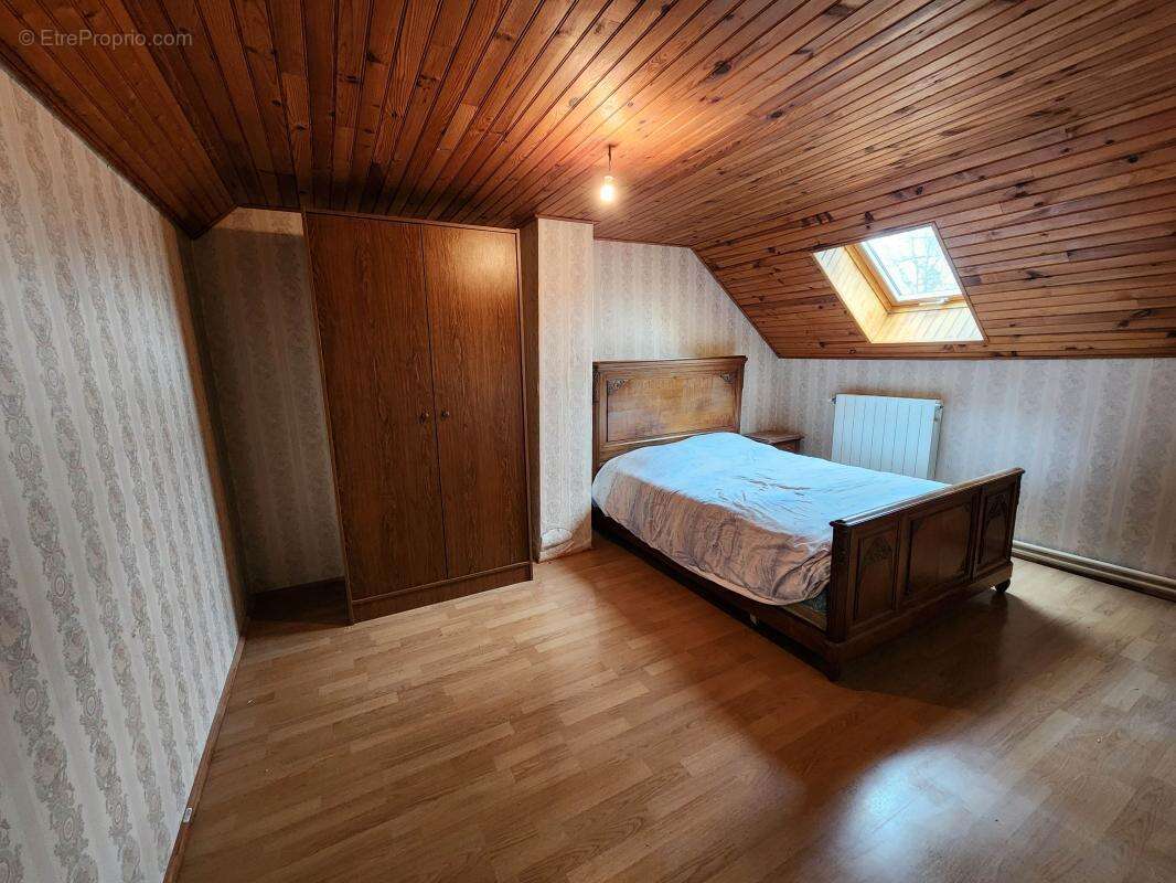 Maison à SAINT-AGIL