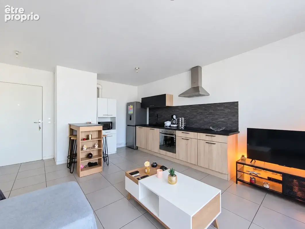 VÉTRAZ-MONTHOUX   T2 récent avec grande terrasse et garage - photo 4