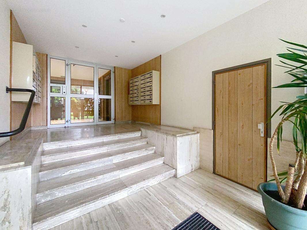 Appartement à SAINT-GRATIEN