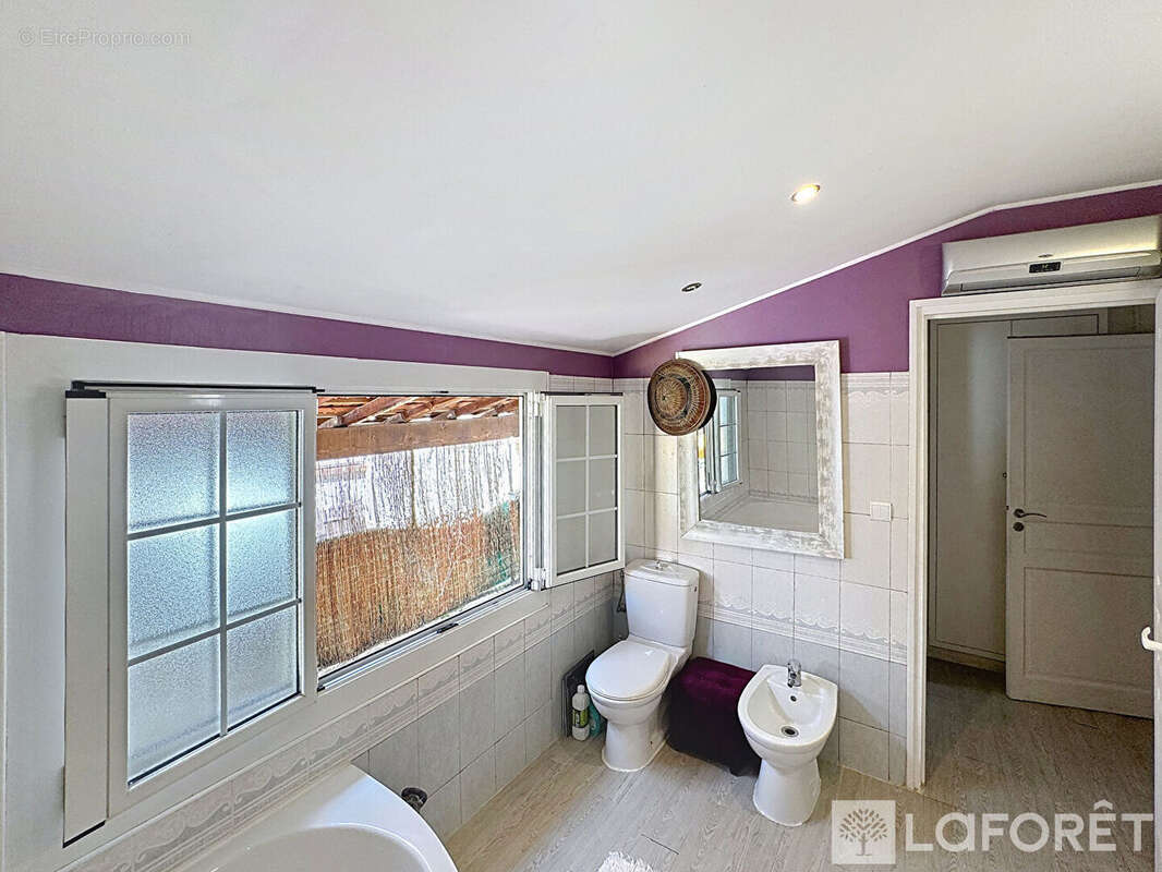 Appartement à ROQUEBRUNE-CAP-MARTIN