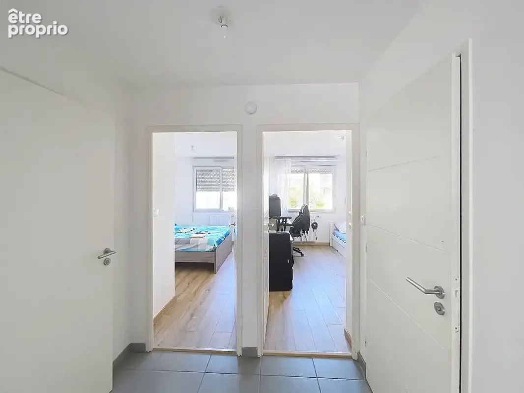 Grand Appartement T3 Traversant avec grande terrasse, parking sous sol, Métro à pieds - photo 7