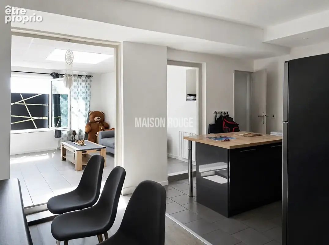 SAINT-BRIEUC : Immeuble de rapport rénové - 3 appartements - Quartier Robien - photo 8