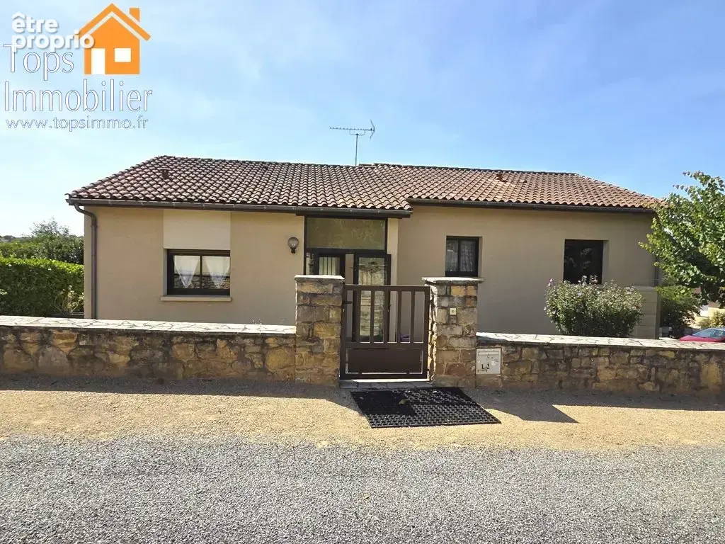 Maison pavillonnaire avec sous-sol total et jardin arboré - photo 10