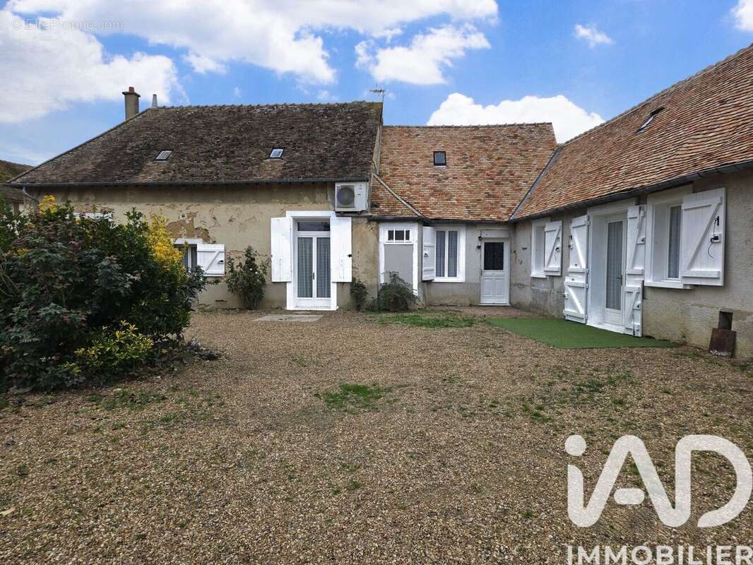 Photo 2 - Maison à HOUDAN