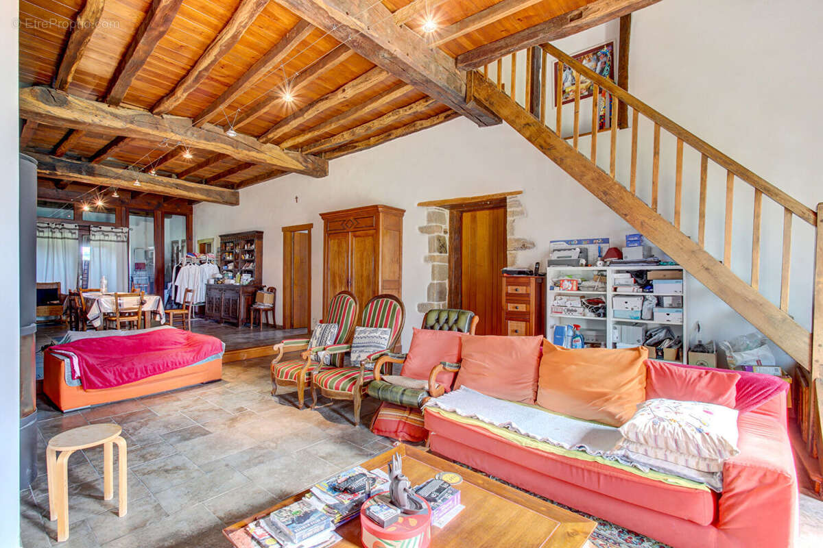 Maison à ARRAUTE-CHARRITTE