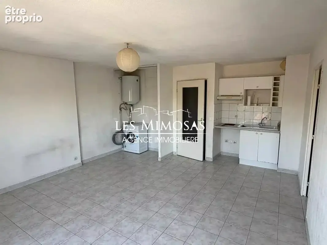 FREJUS, Appartement 2 pièces de 36m² avec loggia, parking et cave - photo 6