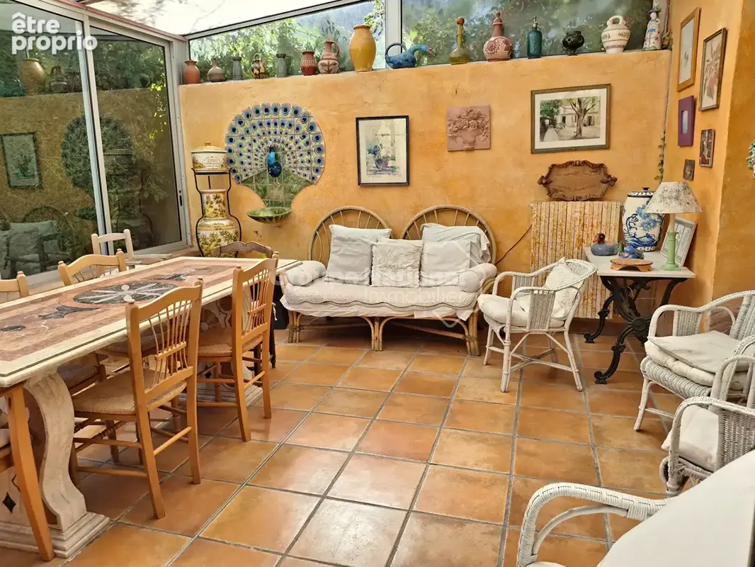 Maison à LE PONTET